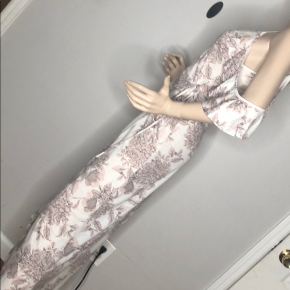Ivory Print Dress - Picture 15 of 16